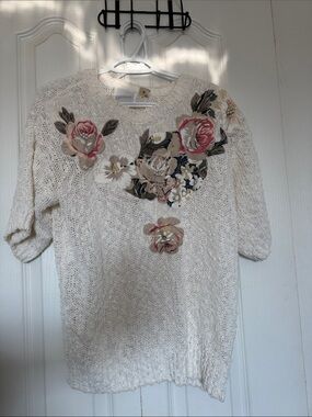 Vintage Jessica Floral Pearl Embellished Knit Sweater Tshirt  | Cottagecore